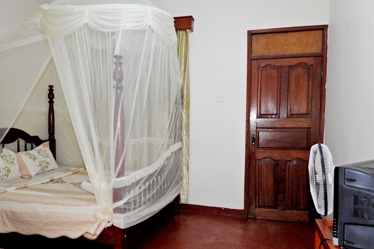Skyway Hotel Entebbe Esterno foto