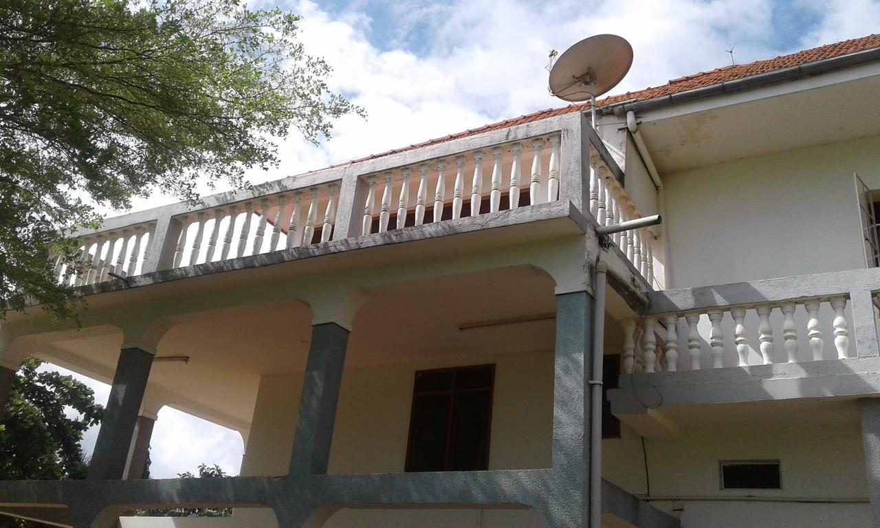 Skyway Hotel Entebbe Esterno foto