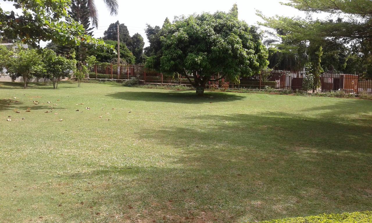 Skyway Hotel Entebbe Esterno foto