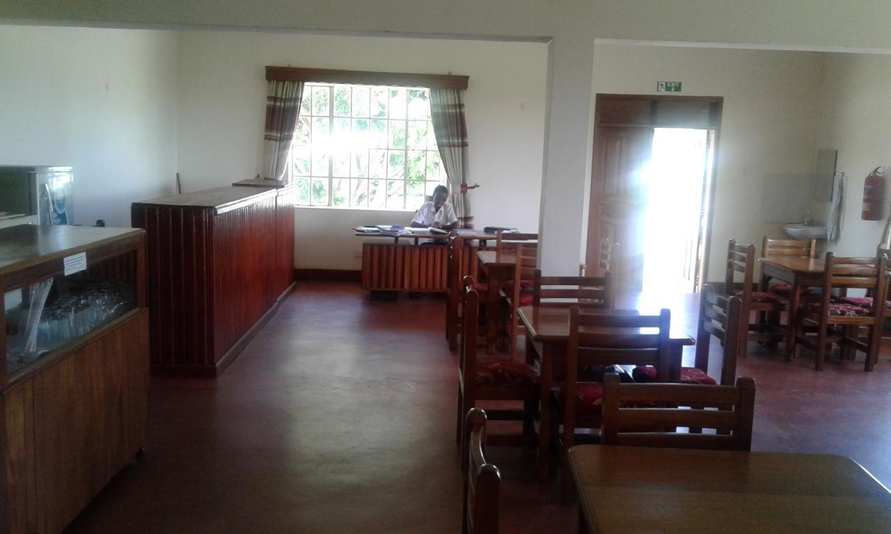 Skyway Hotel Entebbe Esterno foto