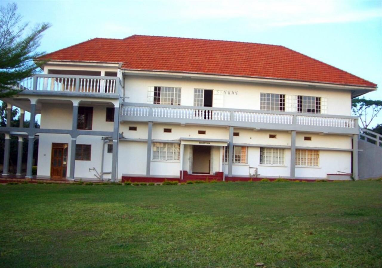Skyway Hotel Entebbe Esterno foto