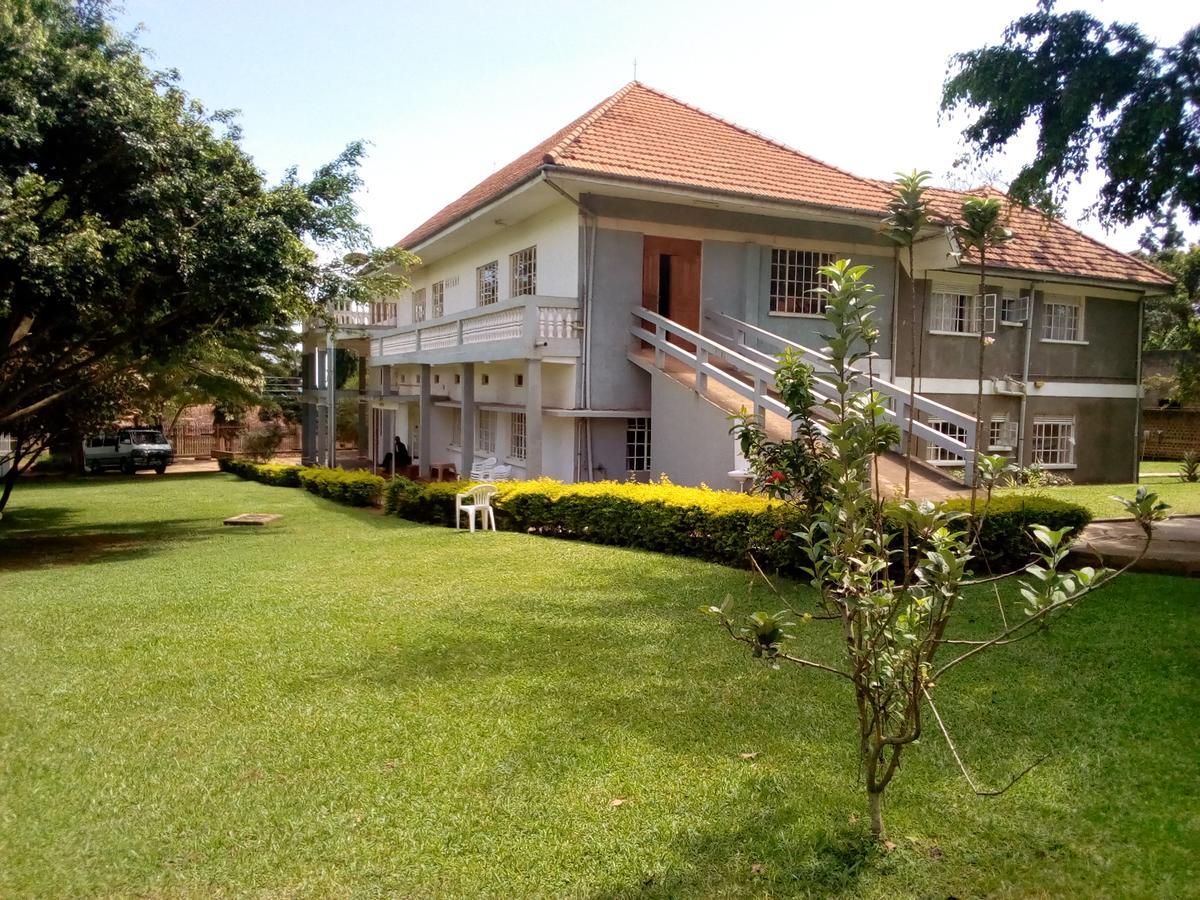 Skyway Hotel Entebbe Esterno foto