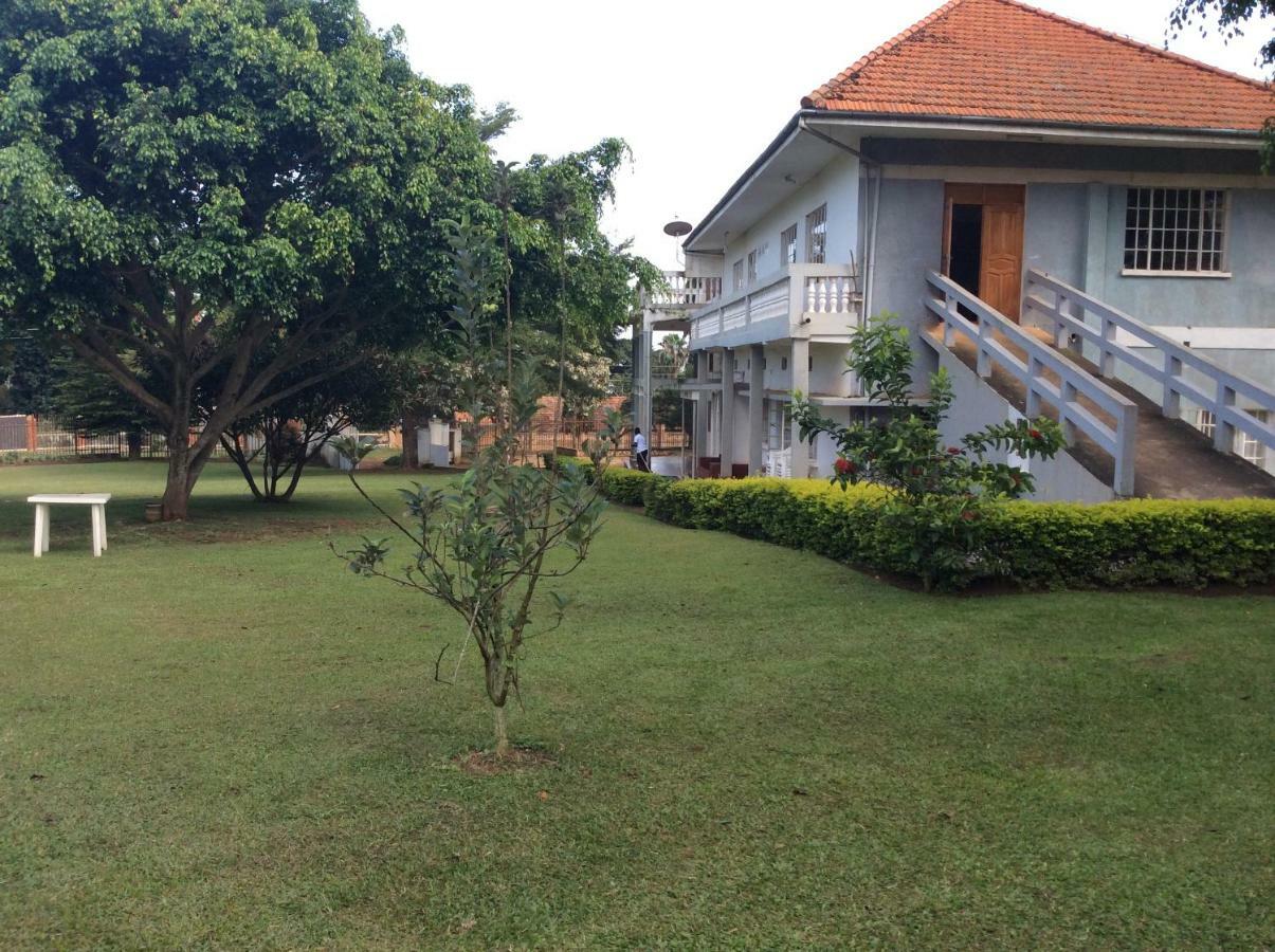 Skyway Hotel Entebbe Esterno foto